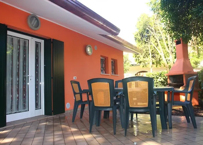 Charming Villa 500M From The Beach